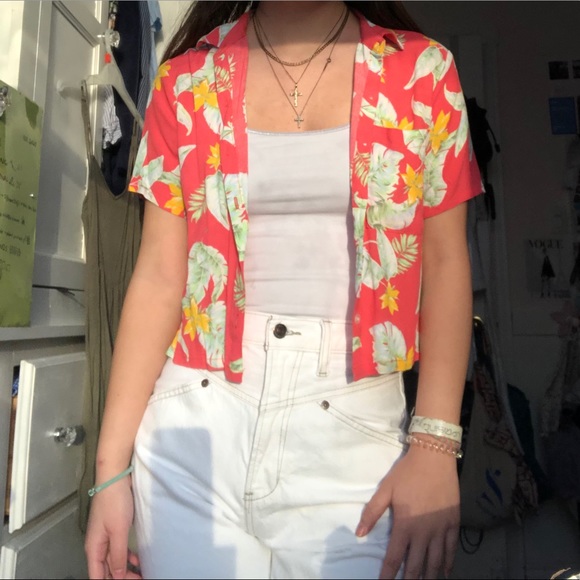 forever 21 tourist tropical print crop button tee - Picture 3 of 4